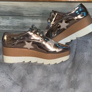 Qupid Shiny Platform Shoes with Star Accents - Silver and Brown